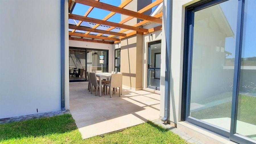 2 Bedroom Property for Sale in Hartland Lifestyle Estate Western Cape